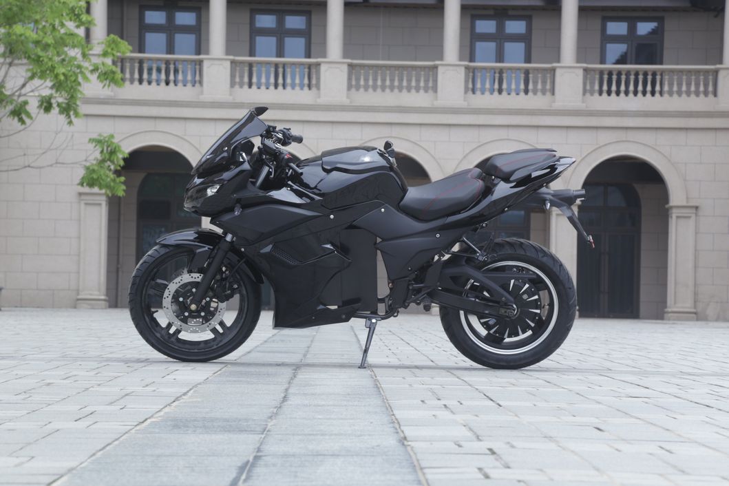 2020 Fashion Top Sales M8 Dpx 72V 3000~5000W Cool Electric Motorcycle