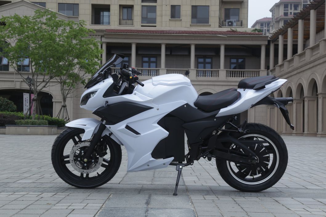 2020 Fashion Top Sales M8 Dpx 72V 3000~5000W Cool Electric Motorcycle