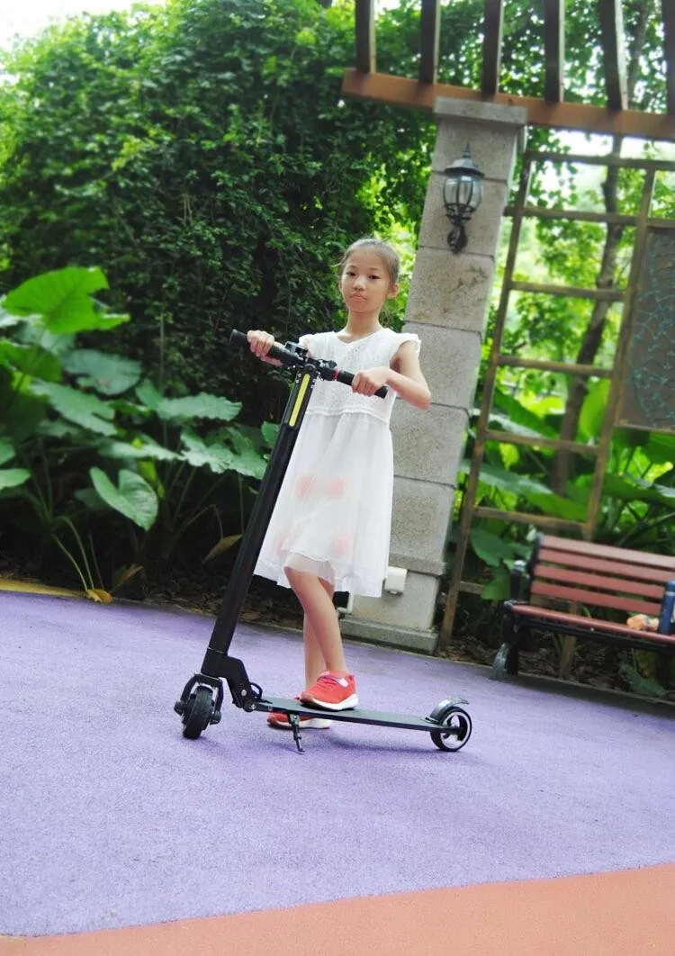 5.5 Inch 2 Wheel Smart Electric Scooter Mini Balance Scooter E Scooter with Big Wheel