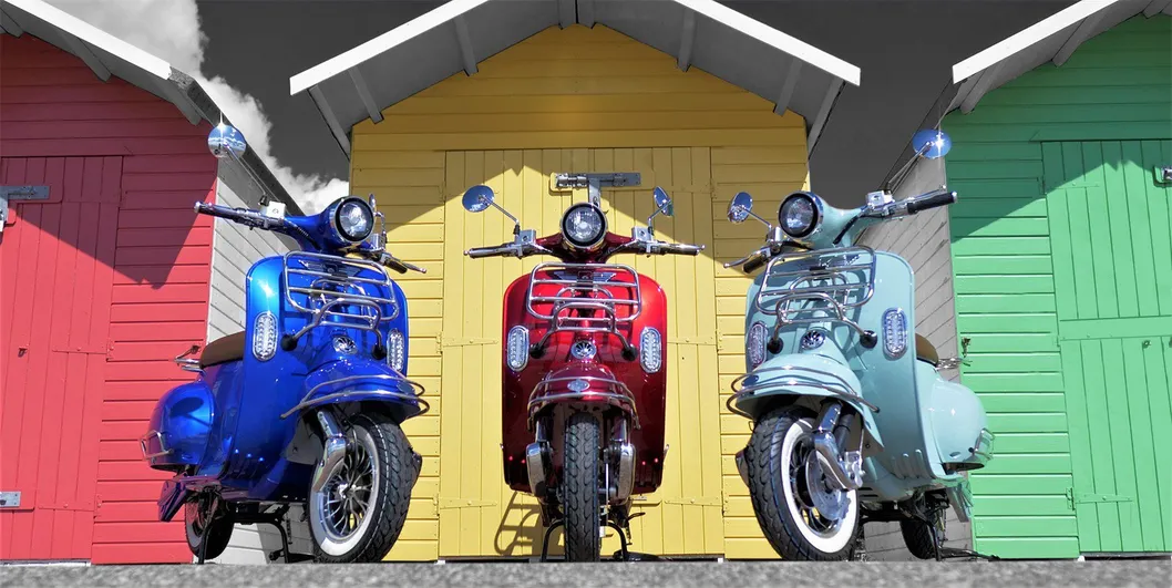 EEC EV2000 L1e 2000W Electric Scooter with LG/Greenway/Sams Lithium Battery