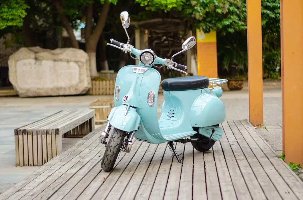 EEC Powerful 2000W High Quality Electric Motorcycle Vespa EV2000--Goldenlion