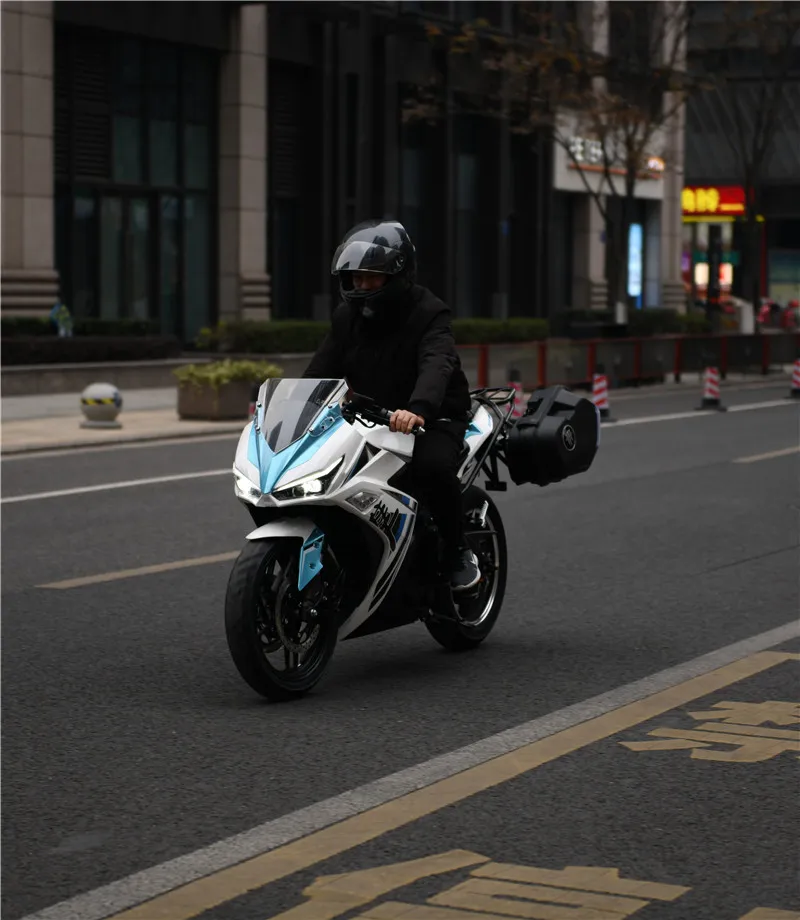 High Power LED Light Racing Electric Motorcycle 5000W Max 75km/H