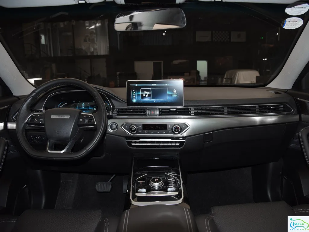 Jietu EV Sedan 140km/H 5 Seats 400km High Safety Electric Car