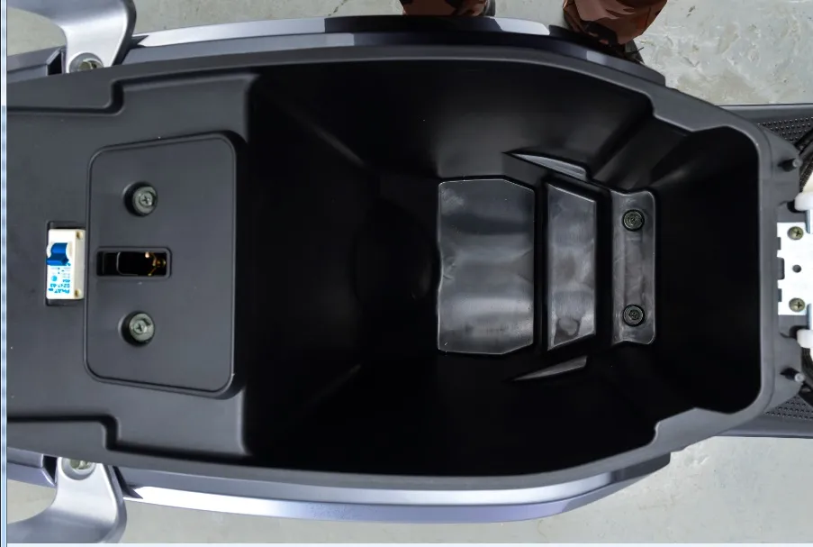 Niu Style Electric Motorcycle with 60V72V Storage Battery CKD, SKD, CBU Avaliable