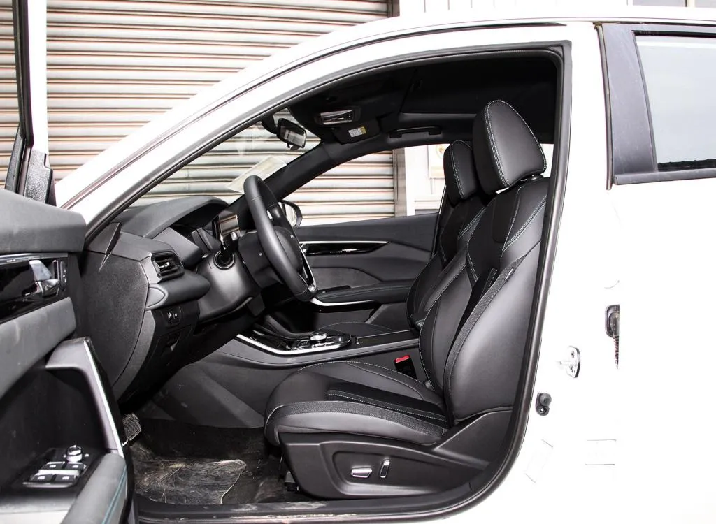 Yihuan EV Sedan Electric Car Gl 2021 New Electric EV 5 Seats Autopilot Performance